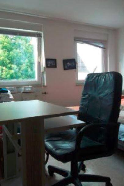 Apartment - Separates, Privates *